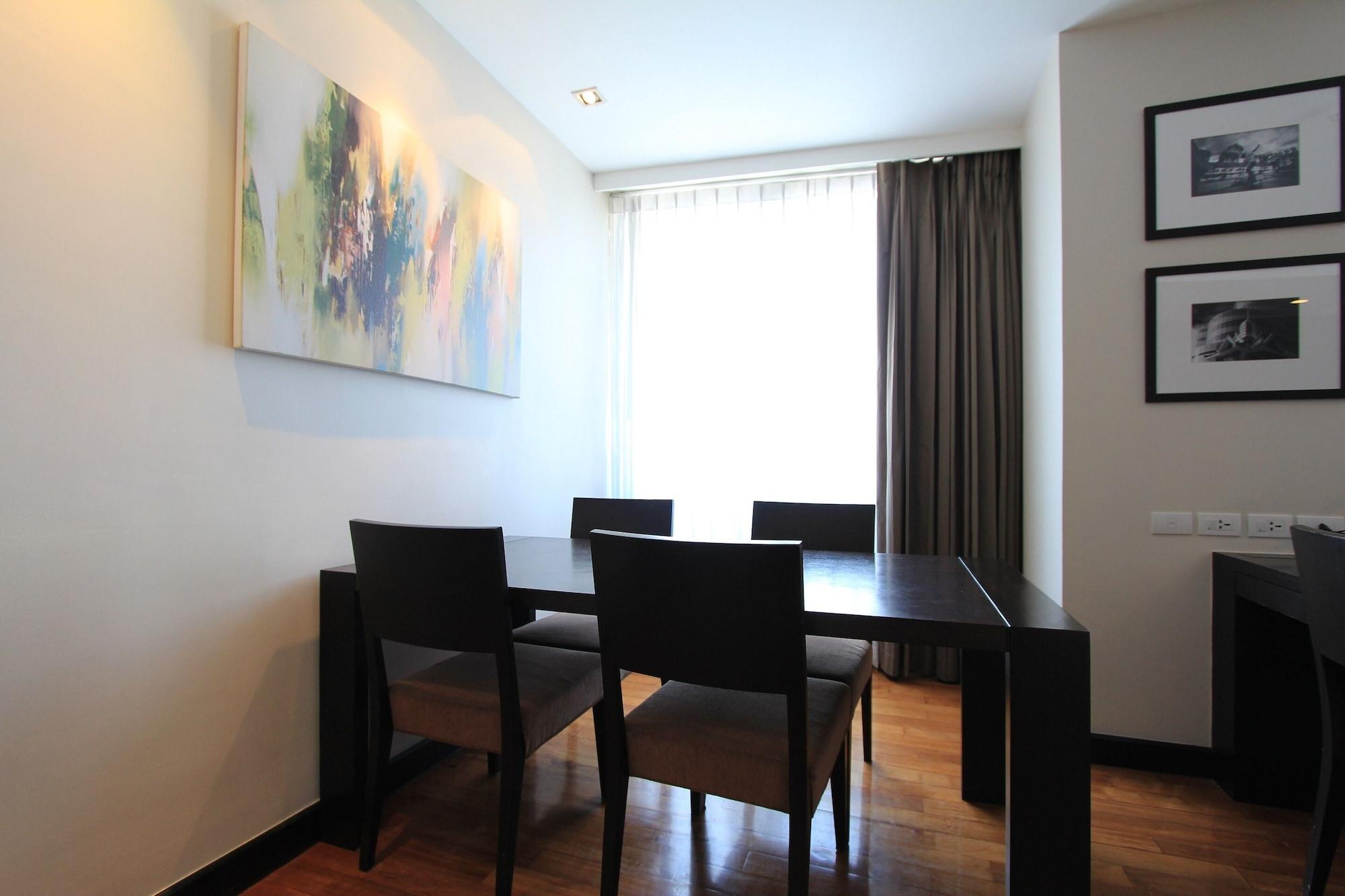 Fraser Suites Sukhumvit Bangkok Exterior foto A dining room